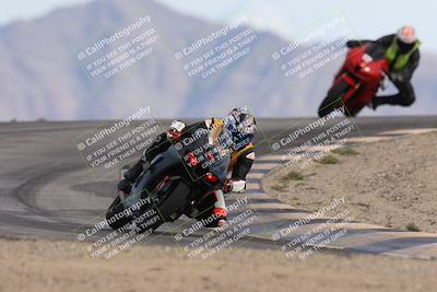 media/Nov-16-2025-Race Pace (Sun) [[8c5fa54630]]/Non Verified Riders (1st 20 Minutes)/6-Turn 12 (2pm)/